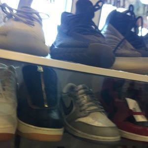 Meet your Posher, Logan